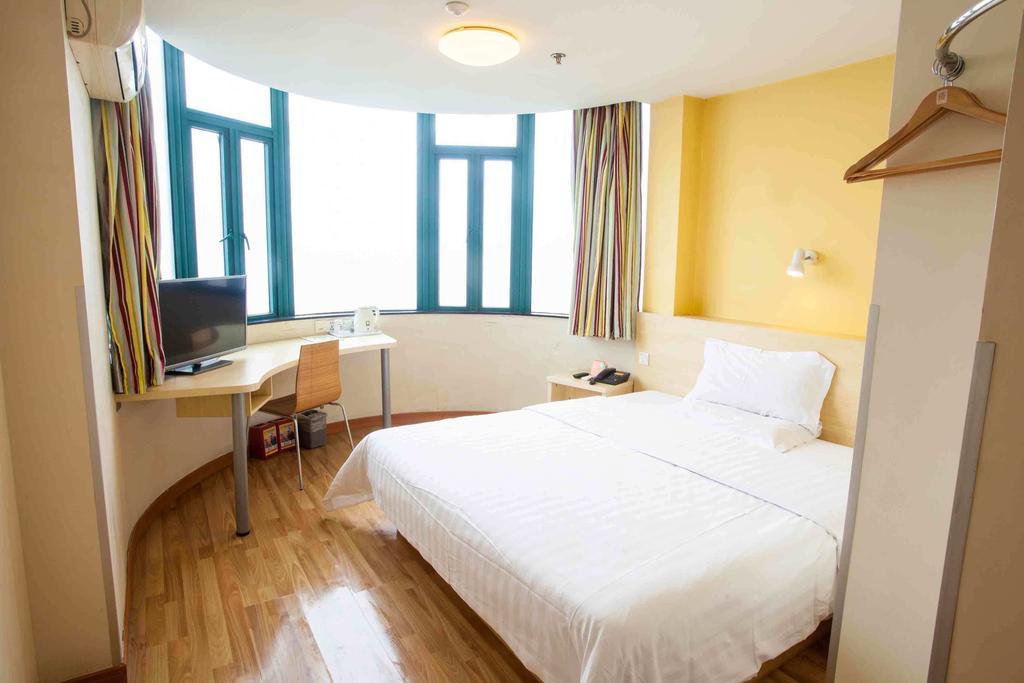 7Days Inn Premium Fuzhou Tatou Road Room photo