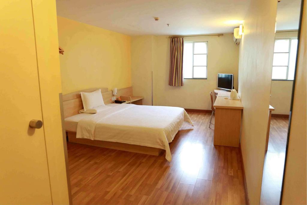 7Days Inn Premium Fuzhou Tatou Road Room photo